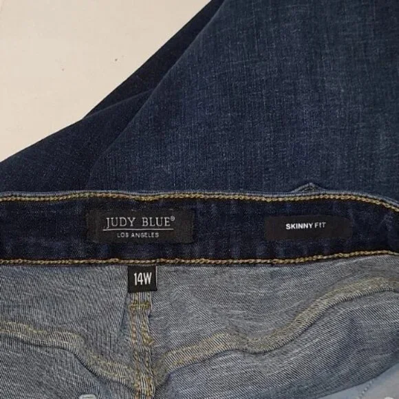 Judy Blue LA Women's Size 14W Blue Jeans 34x30 Raw Hem - Picture 4 of 6